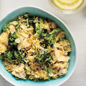 How to Cook a Chicken and Broccoli Rice Bowl