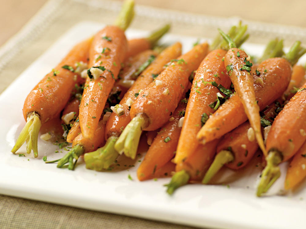 Steamed Carrots with Garlic-Ginger Butter