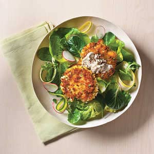 How to Cook Crab Cakes with Spicy Remouladcrab