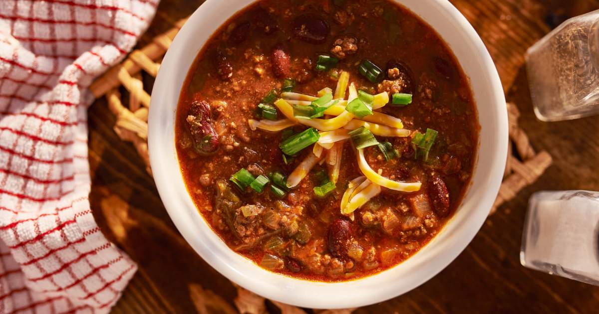 1524647271 Easy Beef Chili Slender Kitchen, Cooks Pantry