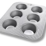 USA Pan Bakeware Toaster Oven Muffin Pan, 6 Well, ...