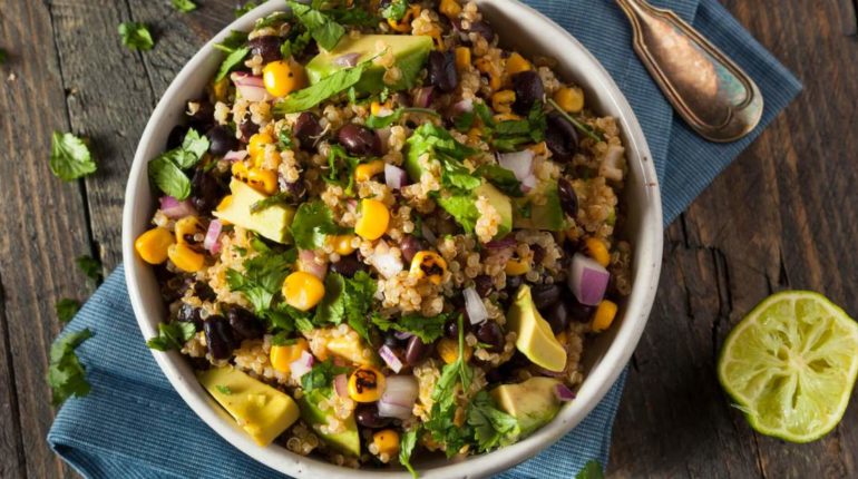 Southwest Quinoa Salad with Black Beans, Corn, and...