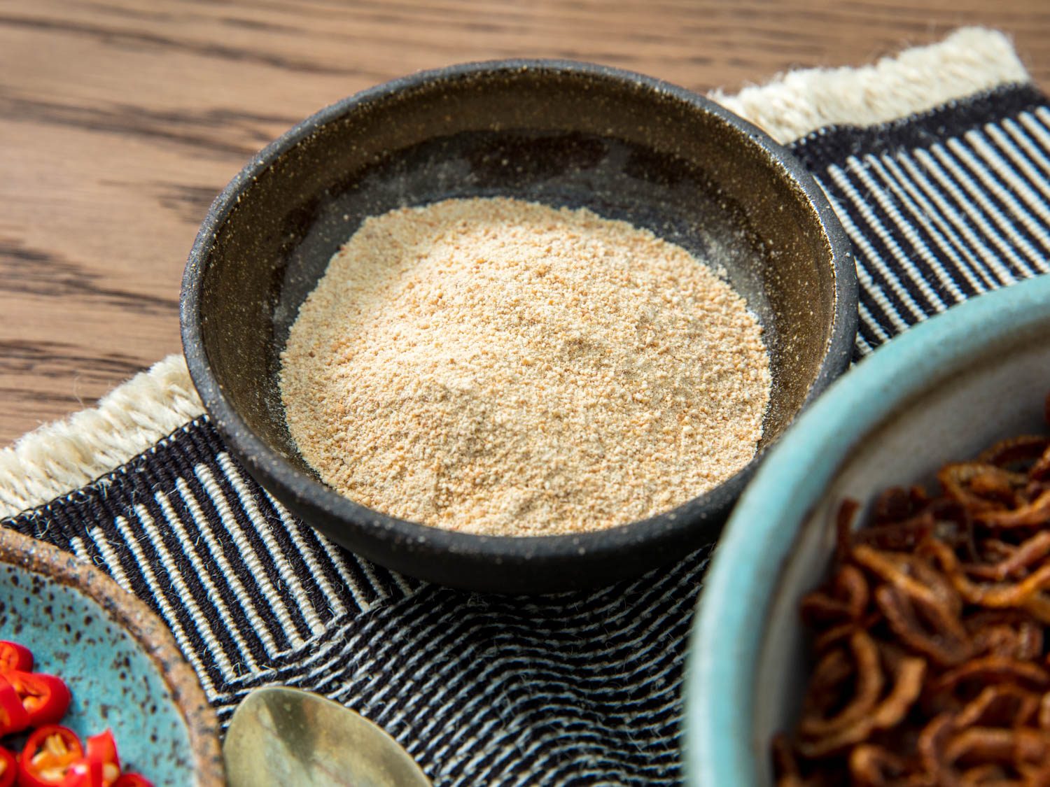 Small ramekin of toasted rice powder