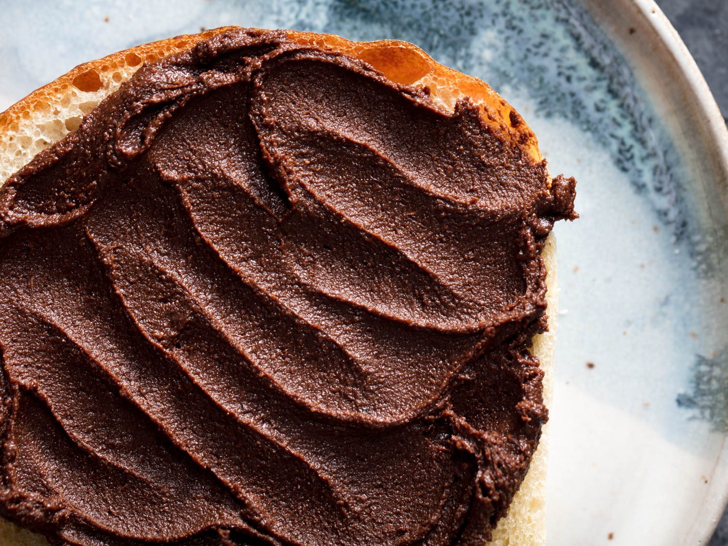 crispy chocolate hazelnut spread