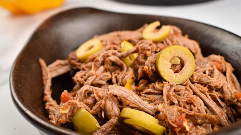 Slow Cooker Ropa Vieja - Slender Kitchen