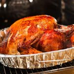 Disposable Oval Roasting Pan - Durable Turkey