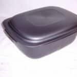 Tupperware Ultra Pro Roasting Pan with Cover 5.7